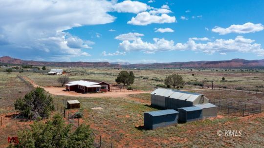 Kanab, Utah 84741, United States, 5 Bedrooms Bedrooms, ,3 BathroomsBathrooms,Residential,Pending,45227