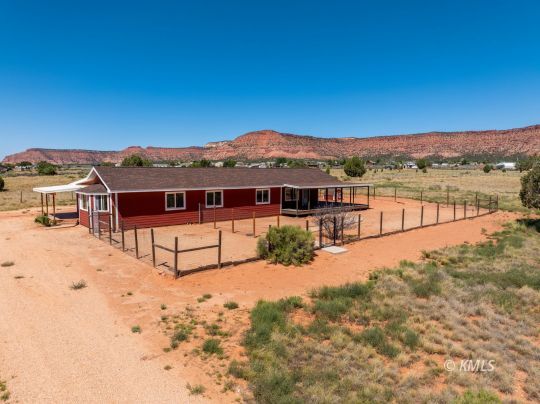 Kanab, Utah 84741, United States, 5 Bedrooms Bedrooms, ,3 BathroomsBathrooms,Residential,Pending,45227