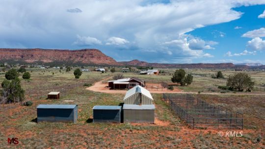 Kanab, Utah 84741, United States, 5 Bedrooms Bedrooms, ,3 BathroomsBathrooms,Residential,Pending,45227