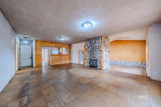 Kanab, Utah 84741, United States, 3 Bedrooms Bedrooms, ,1 BathroomBathrooms,Residential,Pending,17804