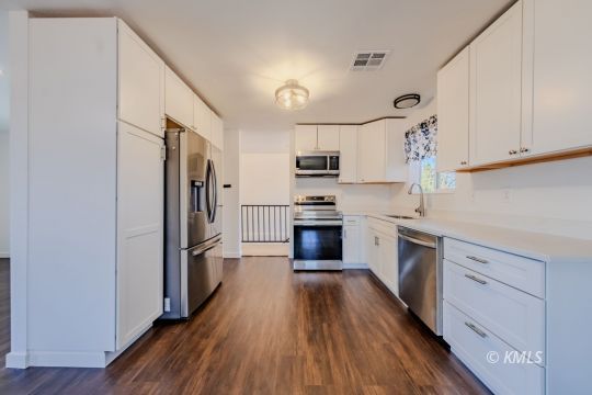 Kanab, Utah 84741, United States, 5 Bedrooms Bedrooms, ,2 BathroomsBathrooms,Residential,Active,53130