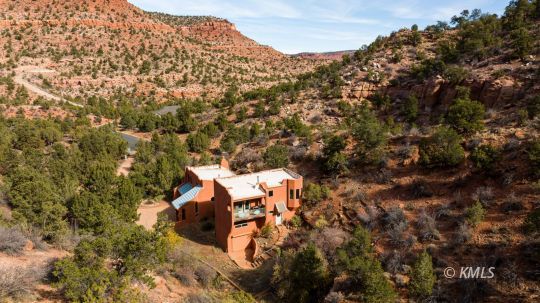 Kanab, Utah 84741, United States, 2 Bedrooms Bedrooms, ,2 BathroomsBathrooms,Residential,Active,244962