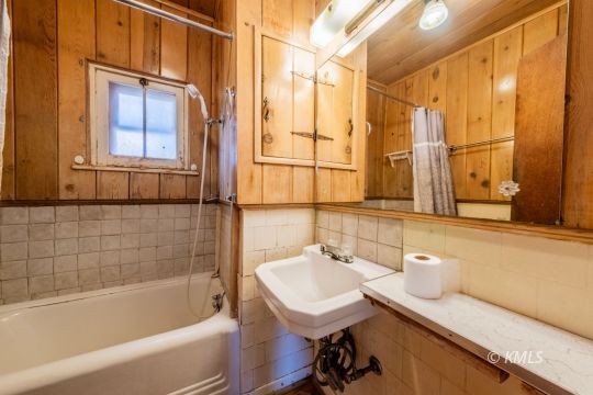 Kanab, Utah 84741, United States, 2 Bedrooms Bedrooms, ,1 BathroomBathrooms,Residential,Active,79271