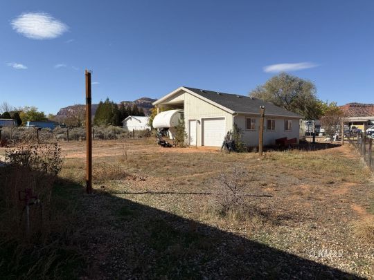 Kanab, Utah 84741, United States, 3 Bedrooms Bedrooms, ,2 BathroomsBathrooms,Residential,Active,243110