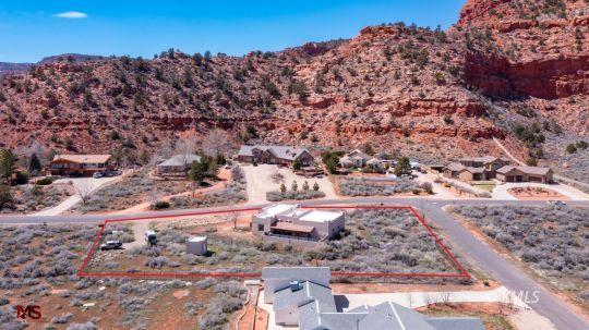 Kanab, Utah 84741, United States, 3 Bedrooms Bedrooms, ,2 BathroomsBathrooms,Residential,Active,42735