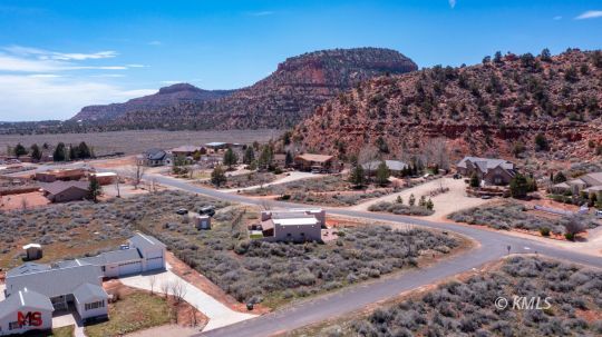 Kanab, Utah 84741, United States, 3 Bedrooms Bedrooms, ,2 BathroomsBathrooms,Residential,Active,42735