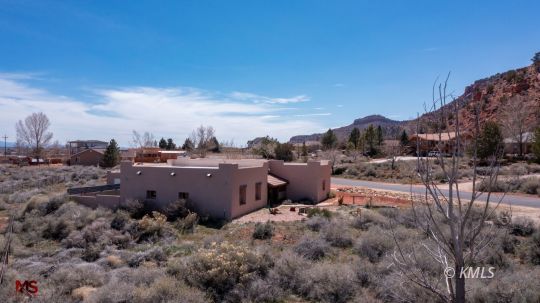 Kanab, Utah 84741, United States, 3 Bedrooms Bedrooms, ,2 BathroomsBathrooms,Residential,Active,42735