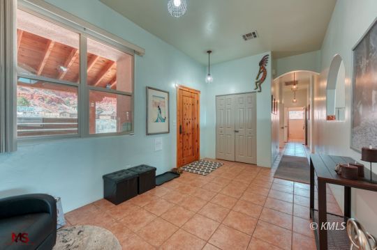 Kanab, Utah 84741, United States, 3 Bedrooms Bedrooms, ,2 BathroomsBathrooms,Residential,Active,42735