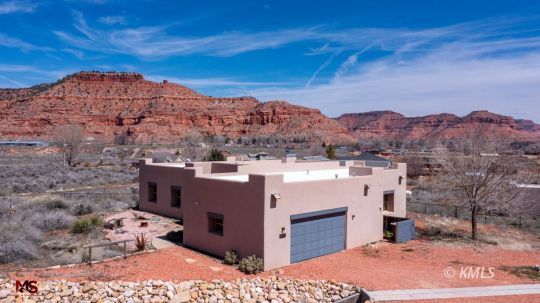 Kanab, Utah 84741, United States, 3 Bedrooms Bedrooms, ,2 BathroomsBathrooms,Residential,Active,42735