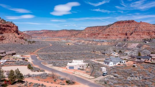 Kanab, Utah 84741, United States, 3 Bedrooms Bedrooms, ,2 BathroomsBathrooms,Residential,Active,42735