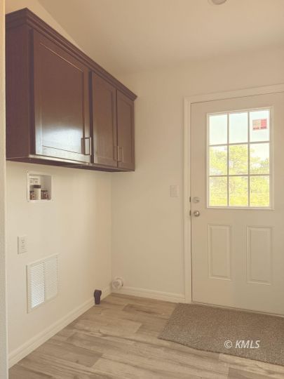 Kanab, Utah 84740, United States, 4 Bedrooms Bedrooms, ,2 BathroomsBathrooms,Residential,Active,191000