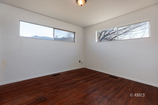 Glendale, Utah 84729, United States, 3 Bedrooms Bedrooms, ,2 BathroomsBathrooms,Residential,Pending,23635