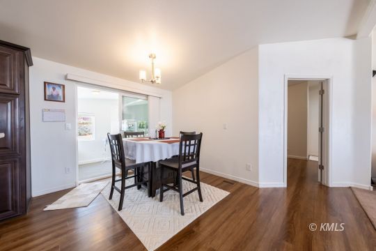 Kanab, Utah 84741, United States, 3 Bedrooms Bedrooms, ,2 BathroomsBathrooms,Residential,Active,22602