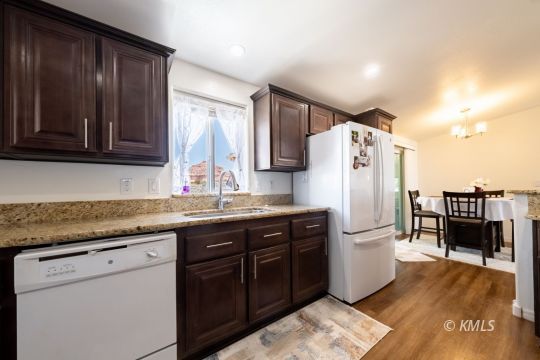 Kanab, Utah 84741, United States, 3 Bedrooms Bedrooms, ,2 BathroomsBathrooms,Residential,Active,22602