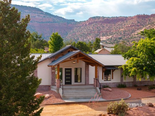 Kanab, Utah 84741, United States, 4 Bedrooms Bedrooms, ,3 BathroomsBathrooms,Residential,Active,51956