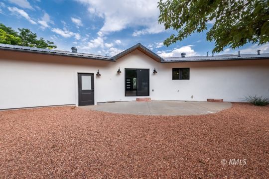 Kanab, Utah 84741, United States, 4 Bedrooms Bedrooms, ,3 BathroomsBathrooms,Residential,Active,51956
