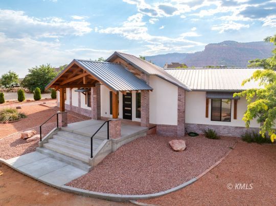 Kanab, Utah 84741, United States, 4 Bedrooms Bedrooms, ,3 BathroomsBathrooms,Residential,Active,51956