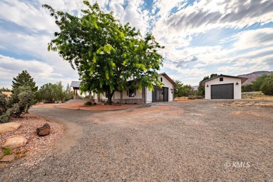 Kanab, Utah 84741, United States, 4 Bedrooms Bedrooms, ,3 BathroomsBathrooms,Residential,Active,51956