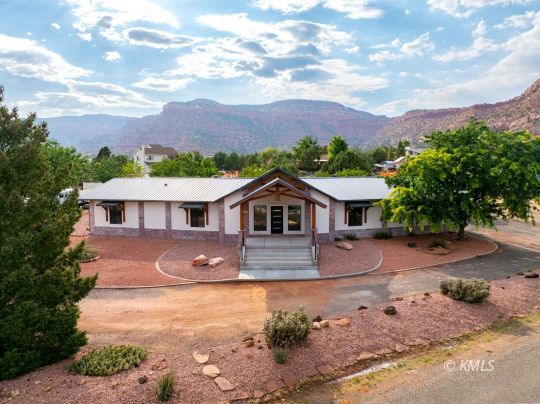 Kanab, Utah 84741, United States, 4 Bedrooms Bedrooms, ,3 BathroomsBathrooms,Residential,Active,51956