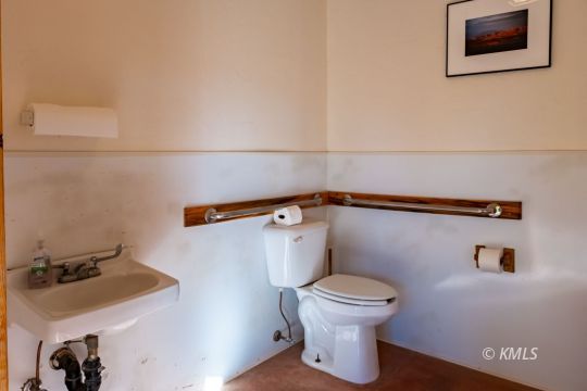 New Paria, Utah 84741, United States, 1 Bedroom Bedrooms, ,2 BathroomsBathrooms,Commercial,Active,69334