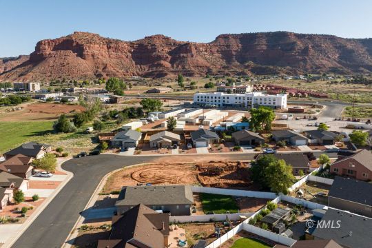 Kanab, Utah 84741, United States, 3 Bedrooms Bedrooms, ,2 BathroomsBathrooms,Residential,Active,164410