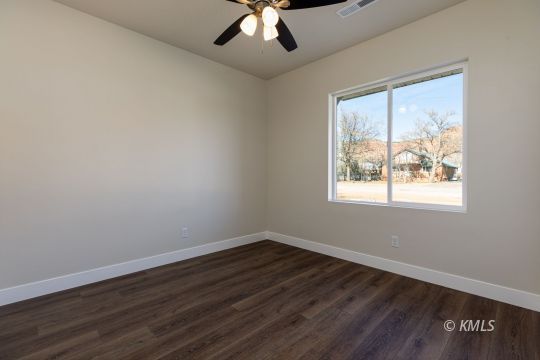 Kanab, Utah 84741, United States, 3 Bedrooms Bedrooms, ,2 BathroomsBathrooms,Residential,Active,22711