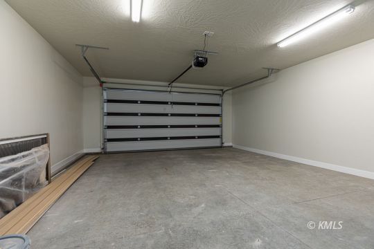 Kanab, Utah 84741, United States, 3 Bedrooms Bedrooms, ,2 BathroomsBathrooms,Residential,Active,22711