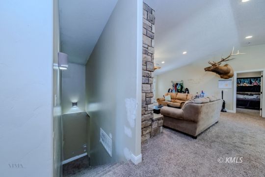 Mt. Carmel, Utah 84755, United States, 4 Bedrooms Bedrooms, ,3 BathroomsBathrooms,Residential,Pending,165443