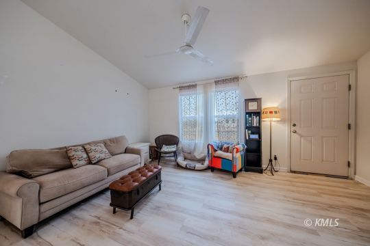 Kanab, Utah 84741, United States, 3 Bedrooms Bedrooms, ,2 BathroomsBathrooms,Residential,Active,19886