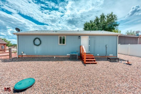 Kanab, Utah 84741, United States, 3 Bedrooms Bedrooms, ,2 BathroomsBathrooms,Residential,Active,19886