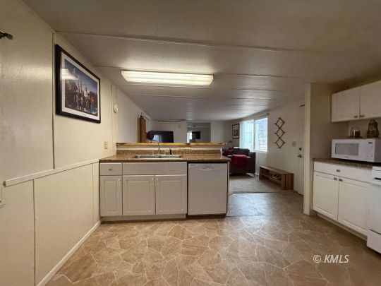 Kanab, Utah 84741, United States, 2 Bedrooms Bedrooms, ,2 BathroomsBathrooms,Residential,Active,249155