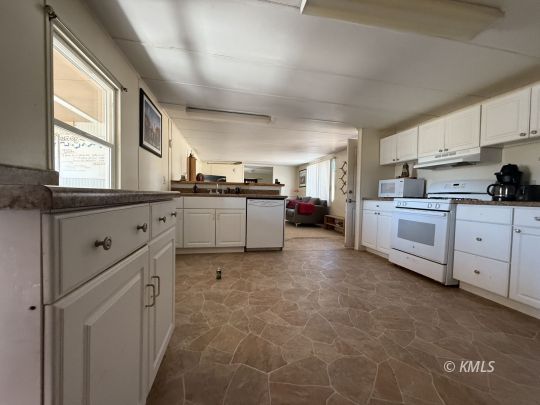 Kanab, Utah 84741, United States, 2 Bedrooms Bedrooms, ,2 BathroomsBathrooms,Residential,Active,249155