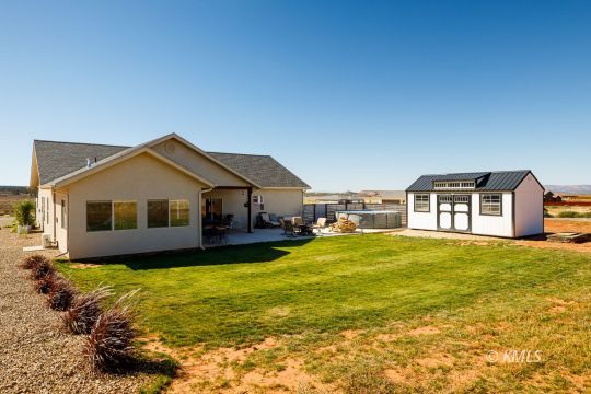 Kanab, Utah 84741, United States, 3 Bedrooms Bedrooms, ,2 BathroomsBathrooms,Residential,Active,222189