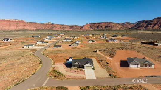 Kanab, Utah 84741, United States, 3 Bedrooms Bedrooms, ,2 BathroomsBathrooms,Residential,Active,222189
