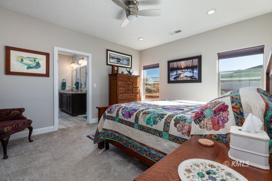 Kanab, Utah 84741, United States, 3 Bedrooms Bedrooms, ,2 BathroomsBathrooms,Residential,Active,222189