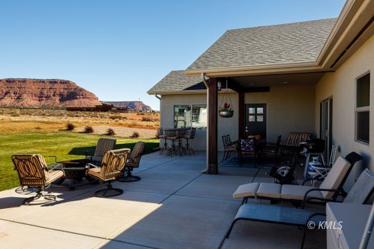Kanab, Utah 84741, United States, 3 Bedrooms Bedrooms, ,2 BathroomsBathrooms,Residential,Active,222189