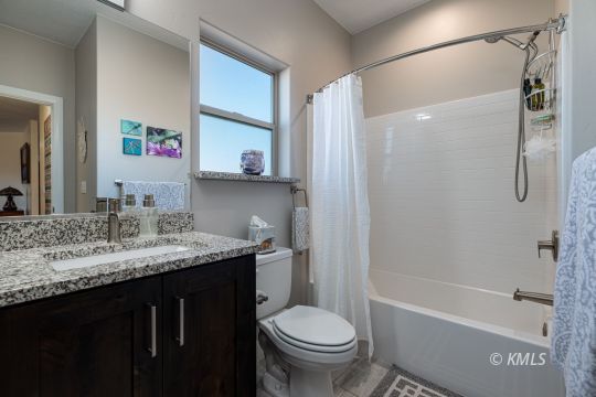 Kanab, Utah 84741, United States, 3 Bedrooms Bedrooms, ,2 BathroomsBathrooms,Residential,Active,222189