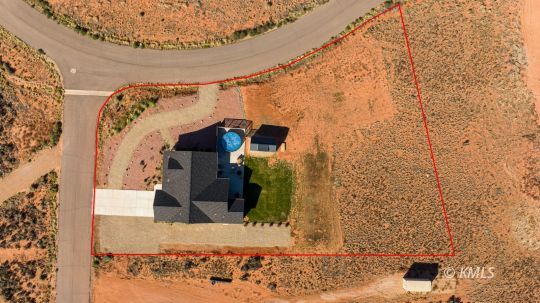 Kanab, Utah 84741, United States, 3 Bedrooms Bedrooms, ,2 BathroomsBathrooms,Residential,Active,222189