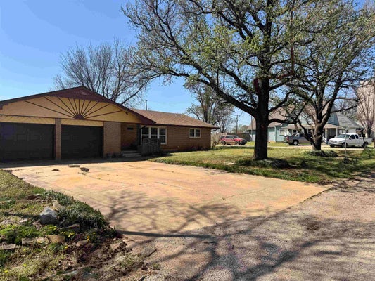 1518 POPLAR ST, WAKITA, OK 73771 - Image 40fba1c8fde8b99d268150b180584e2f/1743872010