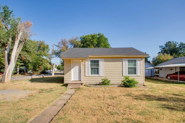 902 E ASH AVE, ENID, OK 73701 - Image 8b9937a63e6845fc49c3661187d9a072/4178557577