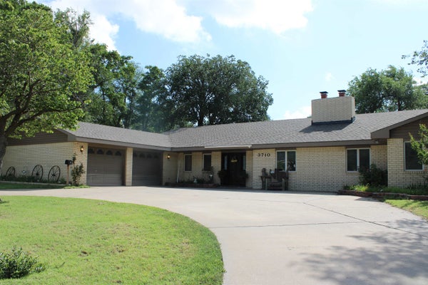 3710 22ND ST, WOODWARD, OK 73801 - Image badf7ec98cea03e730e5b8a15722ffac/579271567