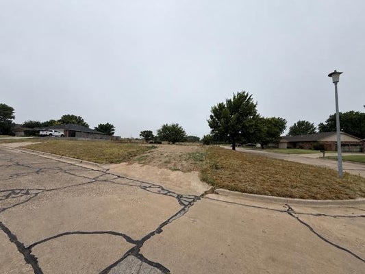 1803 MEADOWLAKE DR, WOODWARD, OK 73801 - Image faa967e07b8bfc81ca5c161ec069a332/1481367466