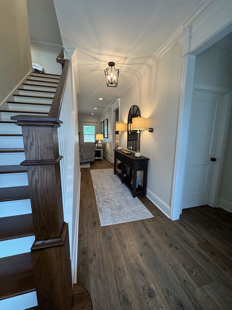 346 Somers Ln