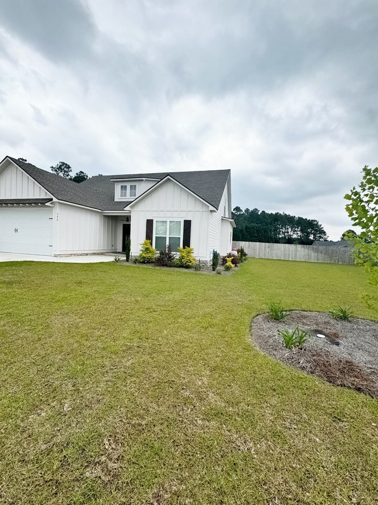 346 Somers Ln