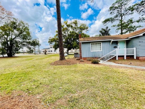 Tiny photo for 810 N Tift Ave, Tifton, GA 31794 (MLS # 141257)