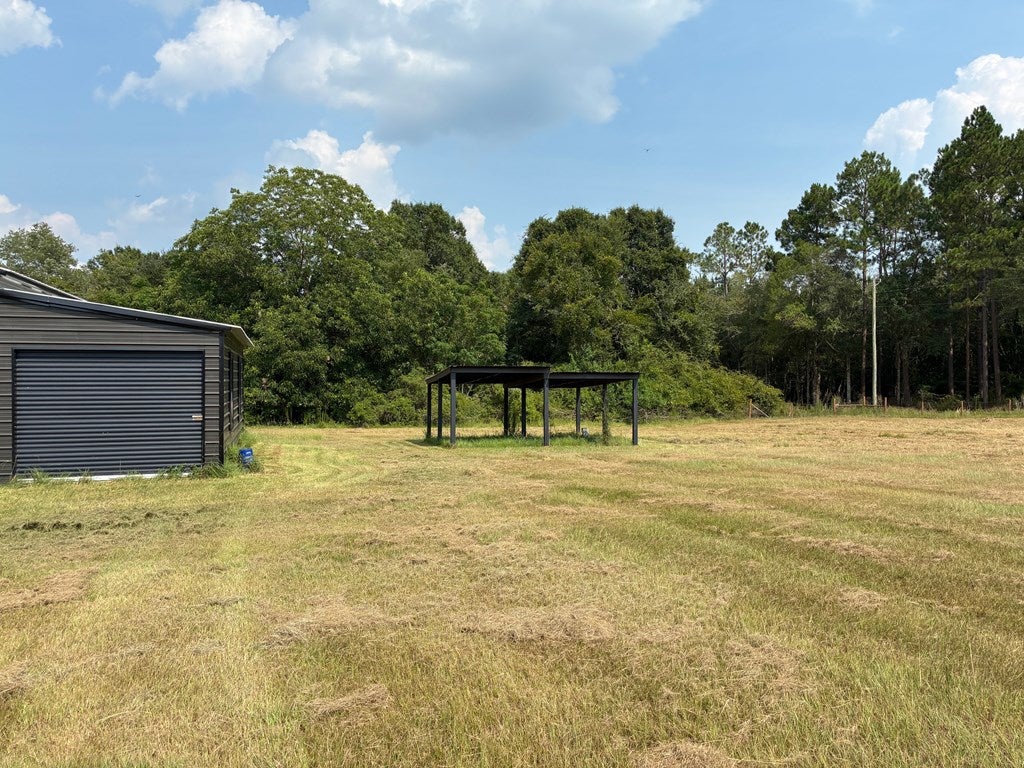 305 Hancock Rd