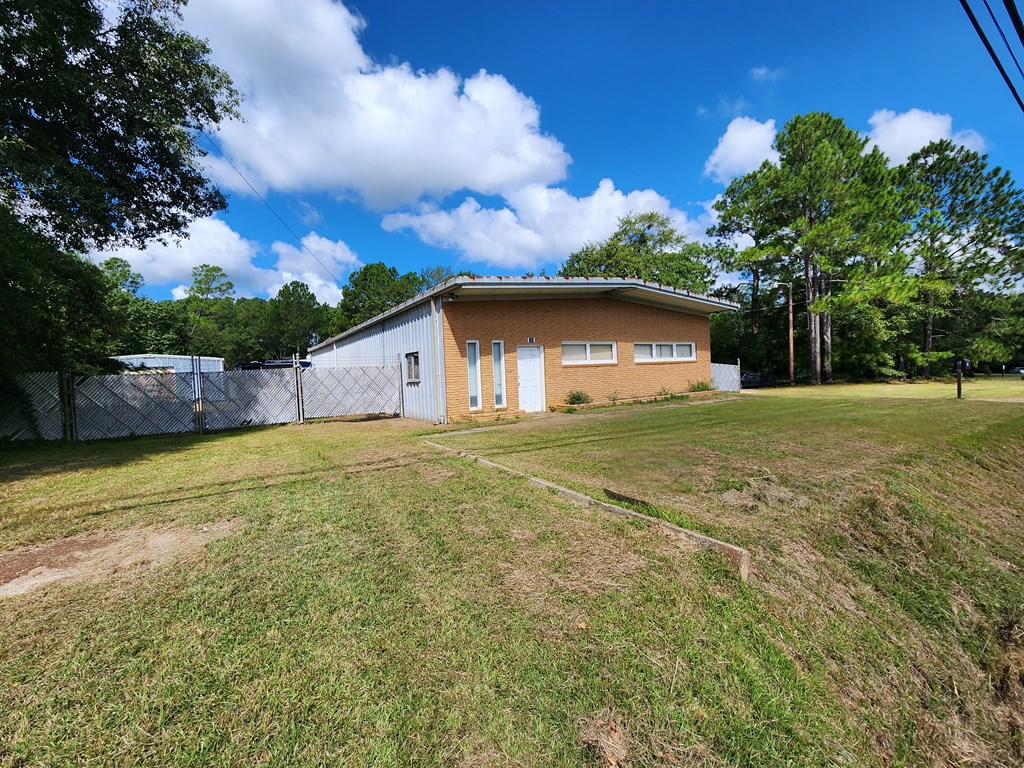 163 Perry House Road