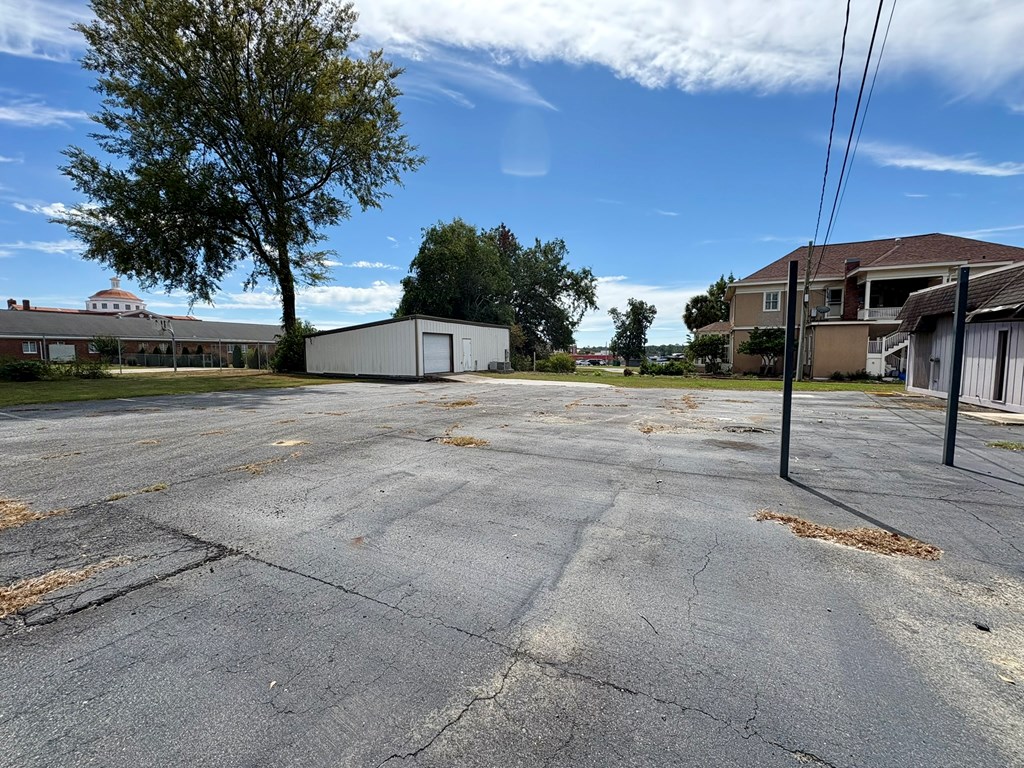 304 N Isabella St.