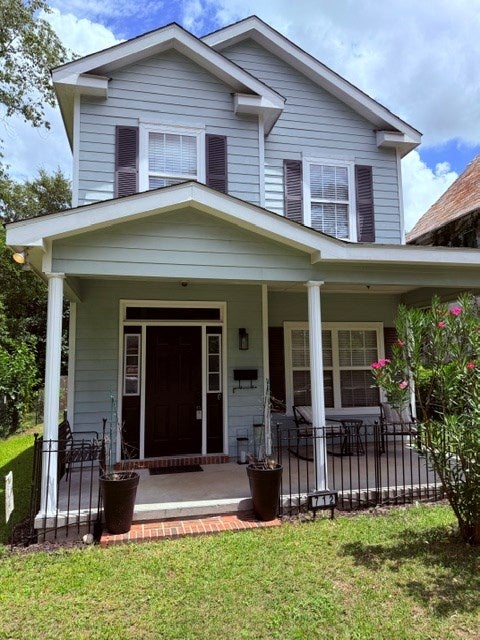 712 S Main St