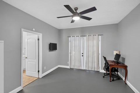 Tiny photo for 712 S Main St, Fitzgerald, GA 31750 (MLS # 142899)